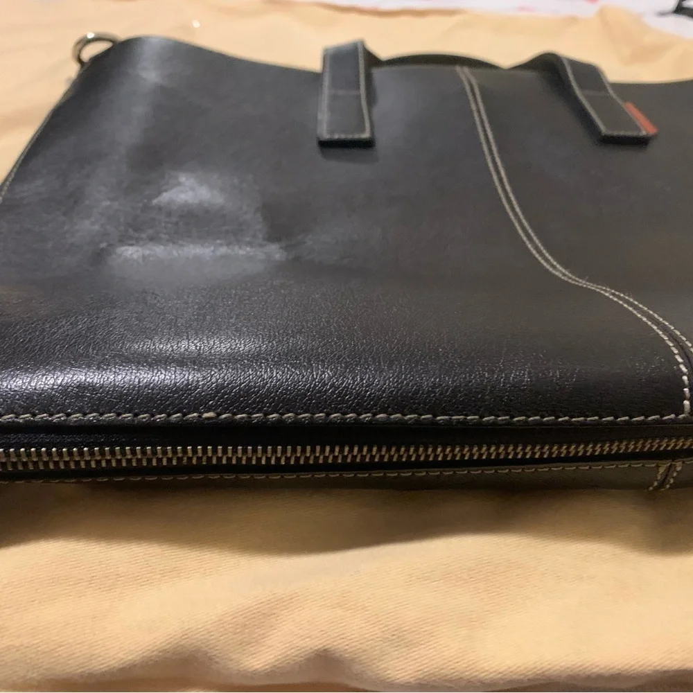N/A sleek stylish